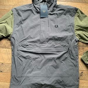 FRED PERRY
Overhead Anorak - Gunmetal - New!